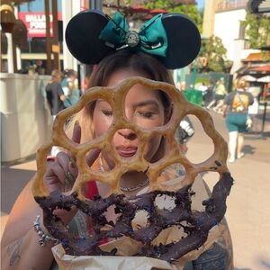 Meet your Posher, Priscila